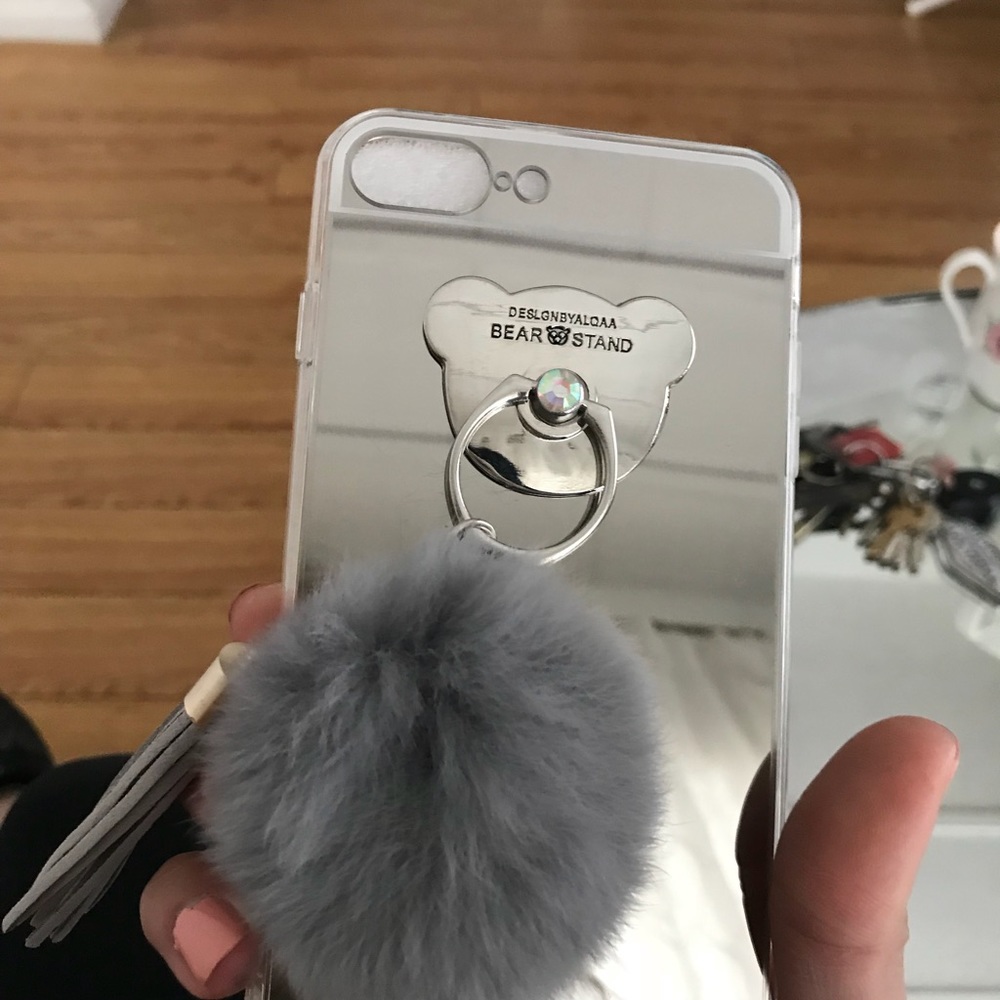 New IPhone 7 Plus mirrored pompom Case - Picture 4 of 5